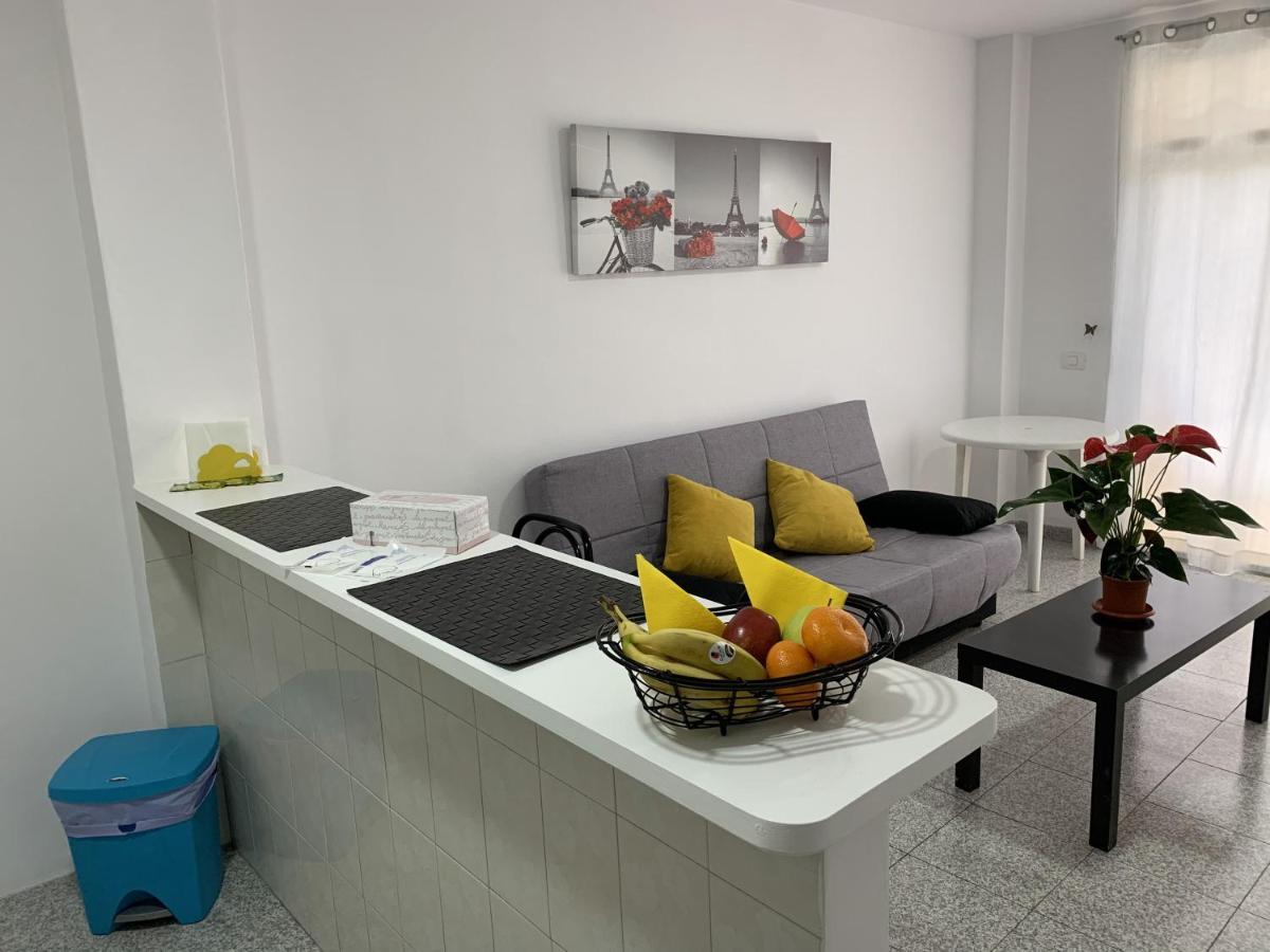 Vivienda Vacacional A 50 Metros De La Playa Puerto de Santiago  Exteriér fotografie